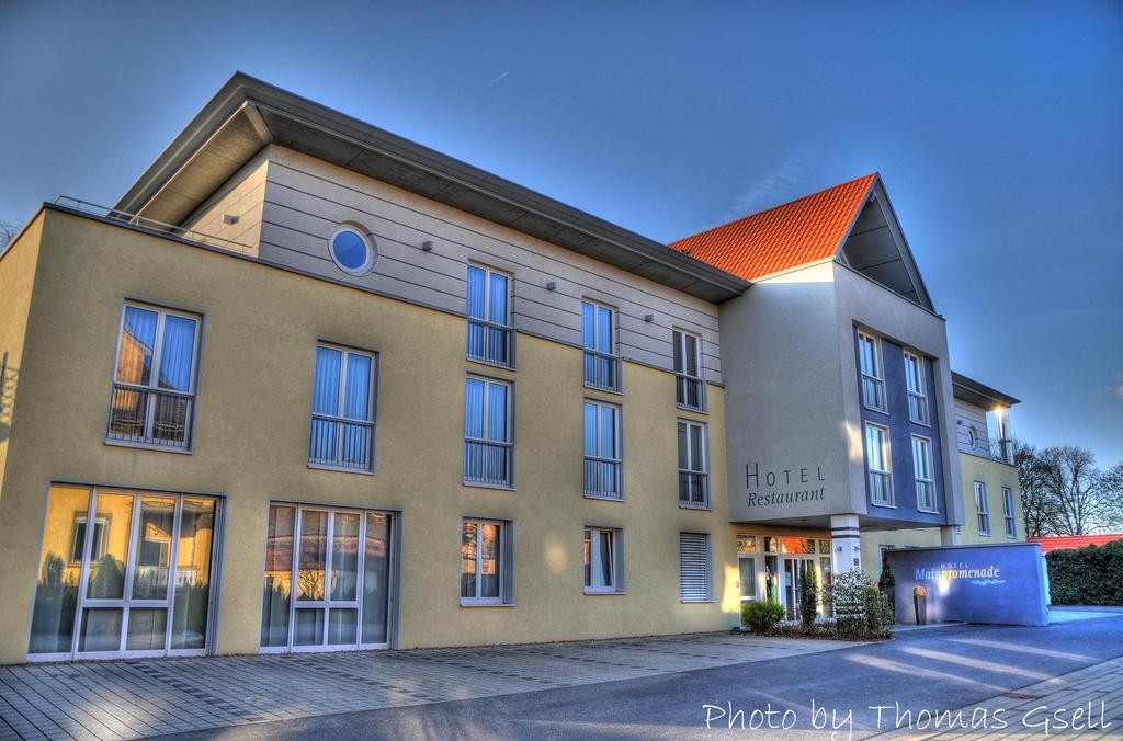 Hotel Mainpromenade ***S คาร์ลชตัดท์ ภายนอก รูปภาพ