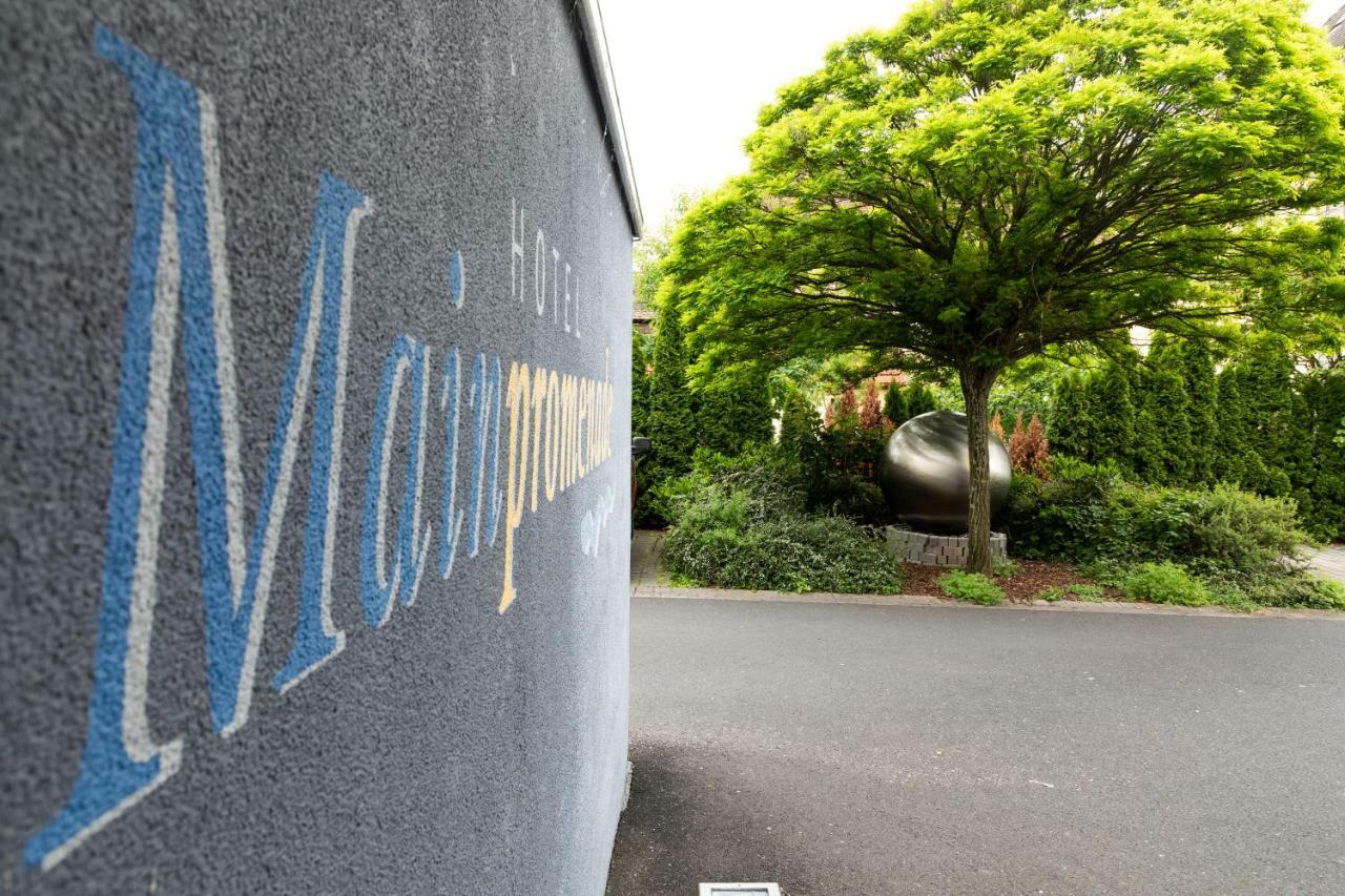 Hotel Mainpromenade ***S คาร์ลชตัดท์ ภายนอก รูปภาพ